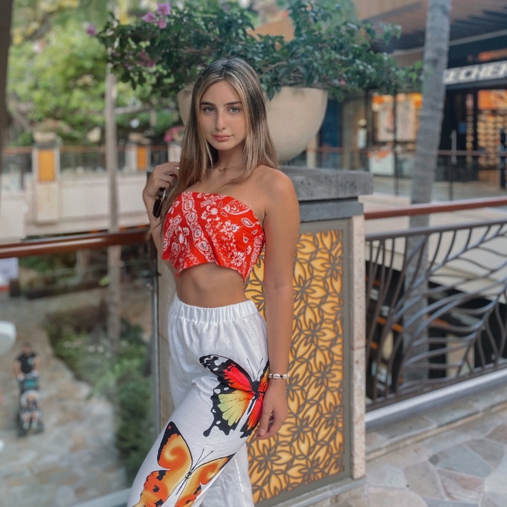 Meet your Posher, Angie